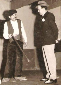02.-Manolo Araújo e Alejandro Palacios nunha representación teatral